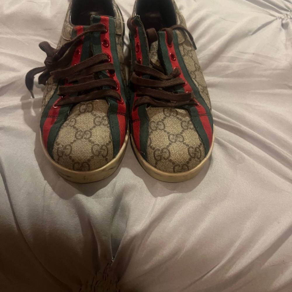 Gucci shoes